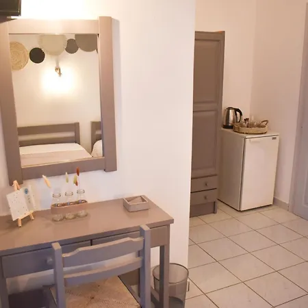 ゲストハウス Alfa ナウサ