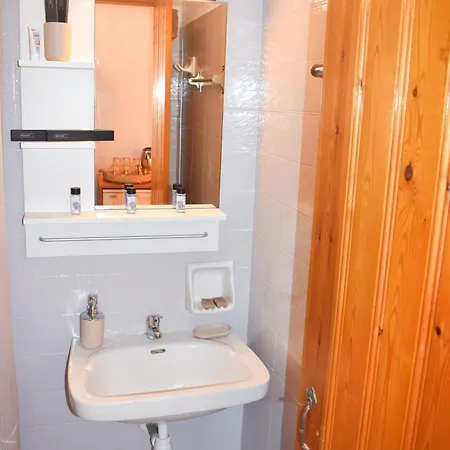 ゲストハウス Alfa