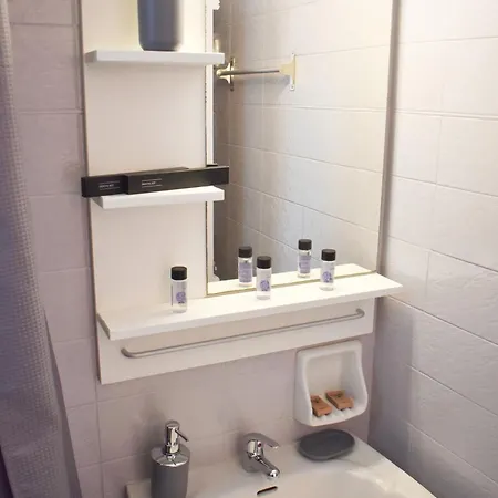 ゲストハウス Alfa 3*